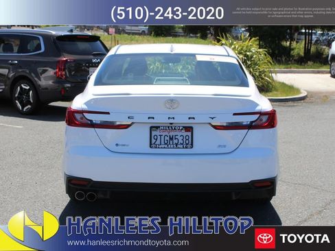 Certified 2025 Toyota Camry SE w/ Convenience Package image 8