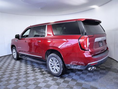 Used 2021 GMC Yukon XL Denali w/ LPO, Illumination Package image 6