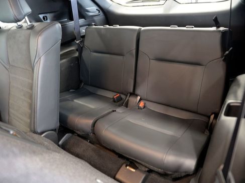 Used 2024 Mitsubishi Outlander SE image 29