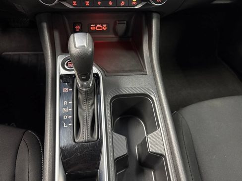 Used 2025 Nissan Sentra SV FWD image 31