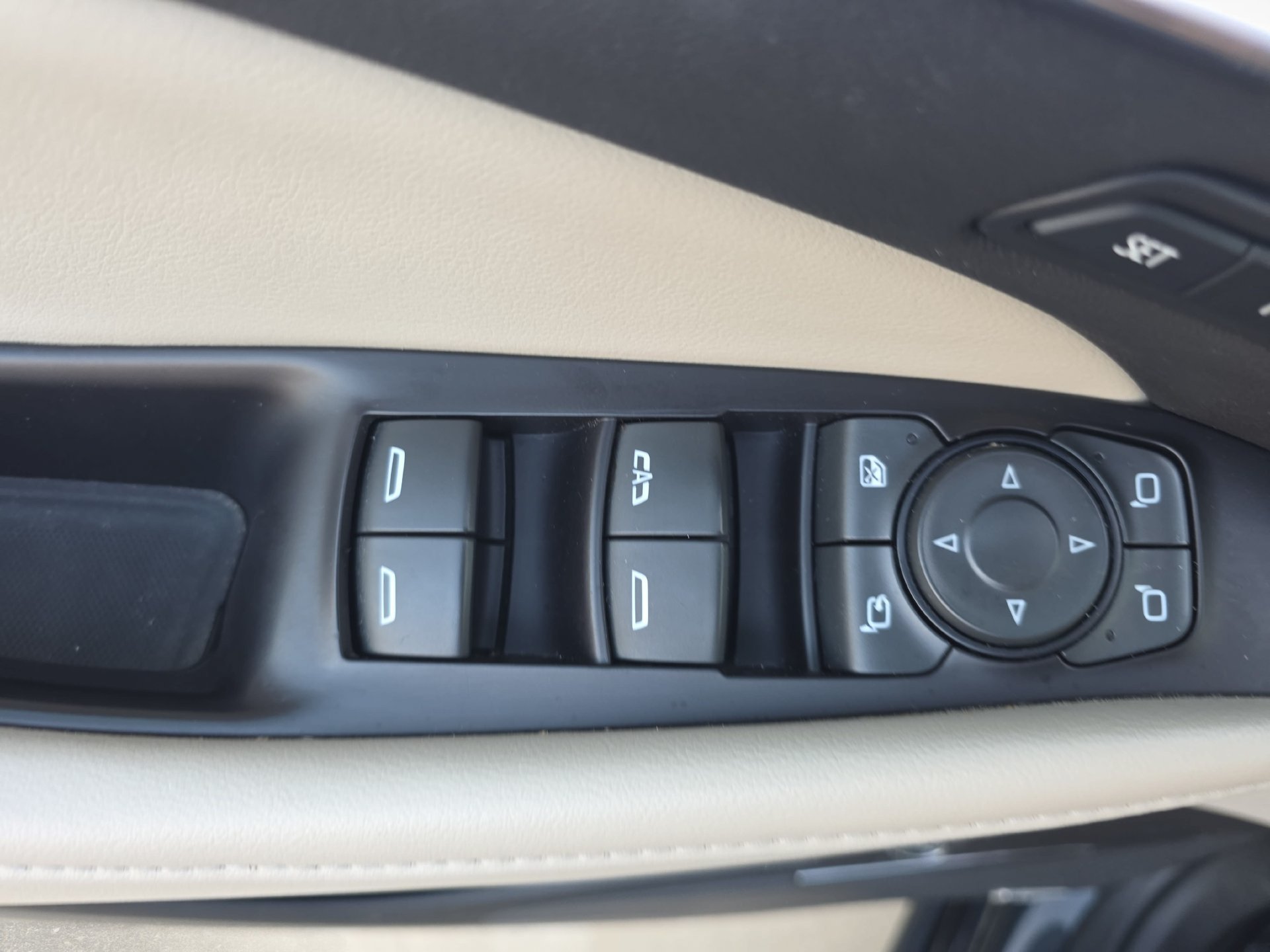 Used 2019 Buick Enclave Premium w/ Experience Buick Package AWD/4WD image 27