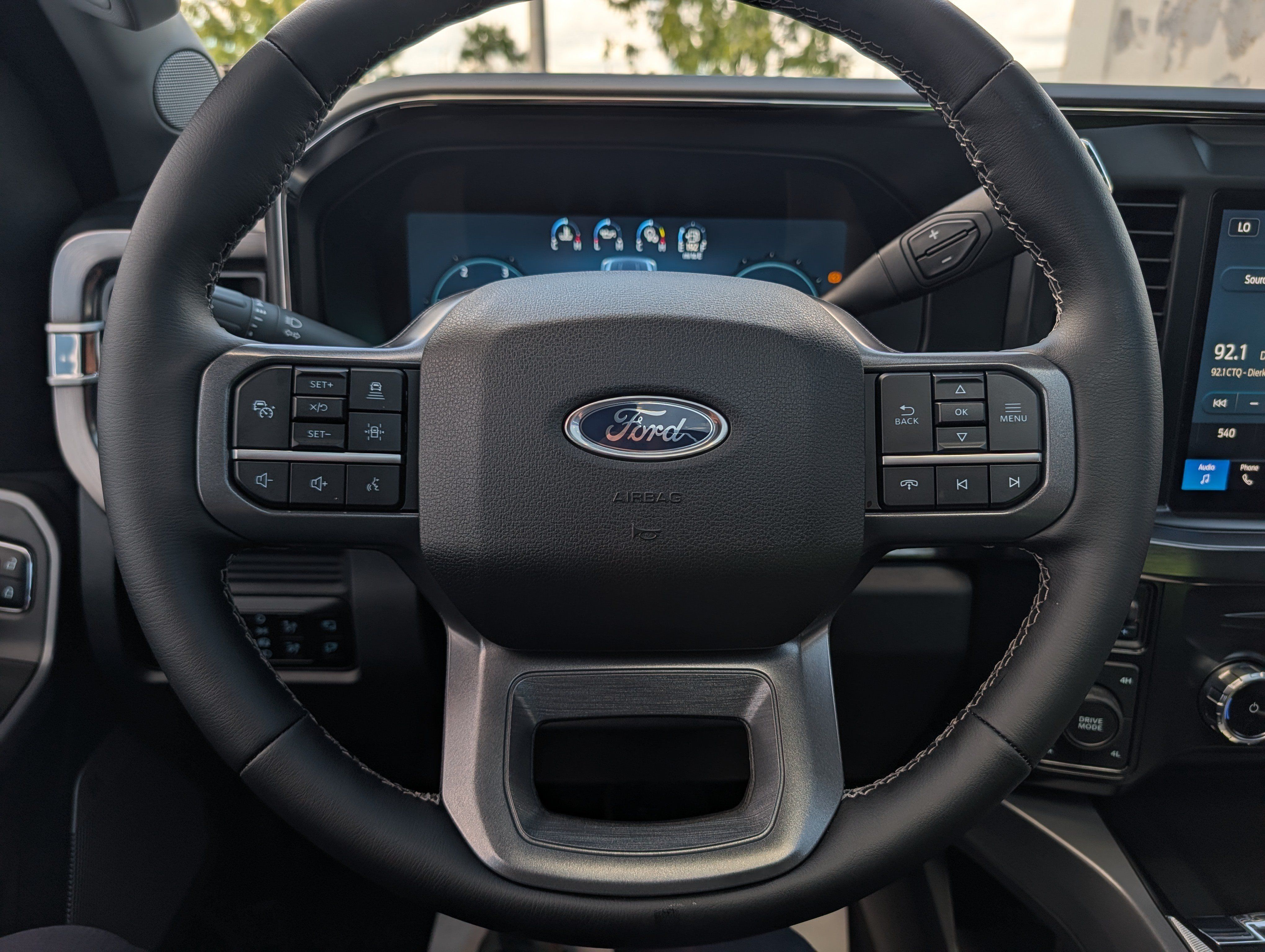 Used 2025 Ford F250 Lariat w/ Lariat Ultimate Package AWD/4WD image 52