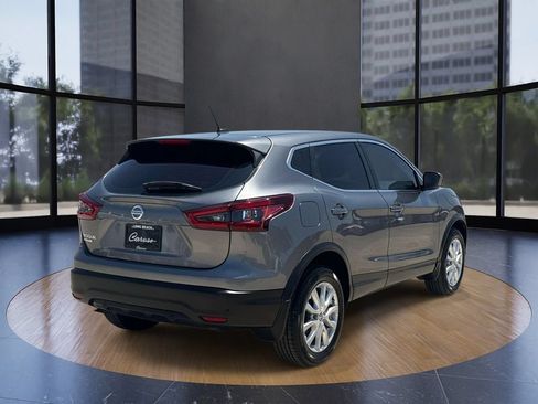 Used 2021 Nissan Rogue Sport S FWD image 3