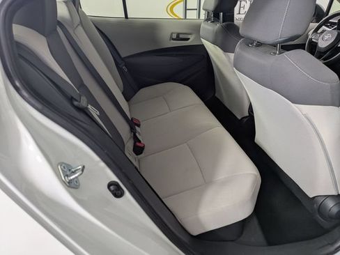 Used 2022 Toyota Corolla LE FWD image 27