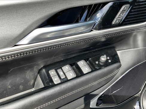 New 2026 Jeep Grand Wagoneer Limited AWD/4WD image 17