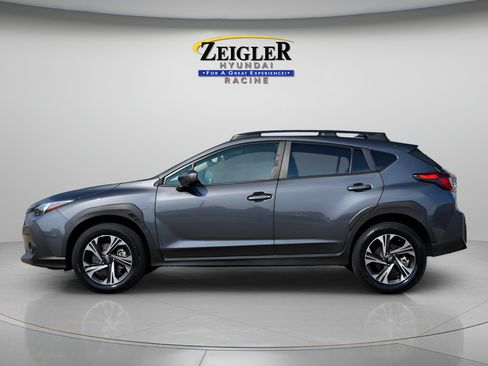 Used 2024 Subaru Crosstrek 2.0i Premium AWD/4WD image 4