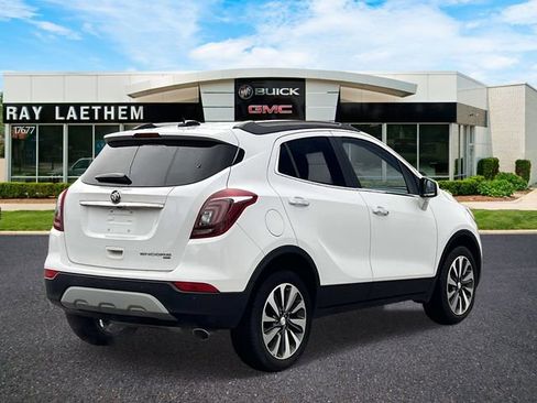 Certified 2022 Buick Encore Preferred w/ Safety Package II image 5