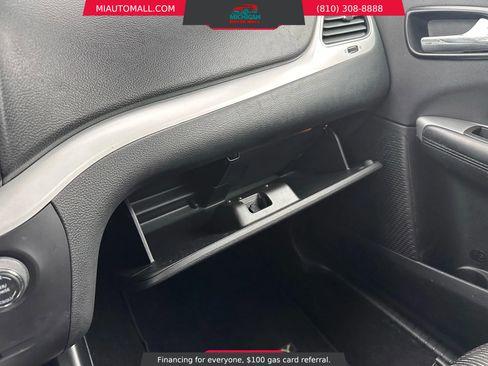 Used 2016 Dodge Journey SXT w/ Comfort/Convenience Group image 16