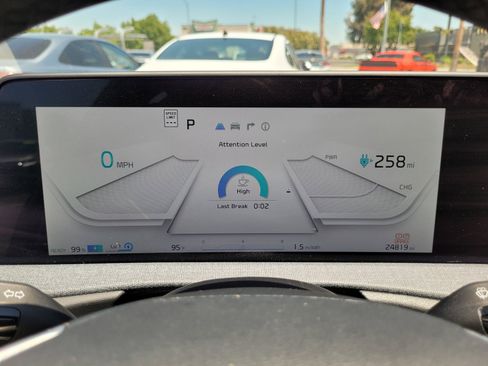 Used 2024 Kia EV6 Wind RWD image 25