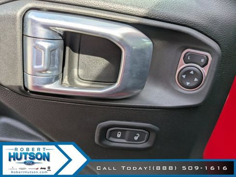 Used 2021 Jeep Gladiator Sport image 11