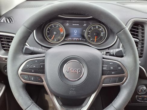 Used 2022 Jeep Cherokee Latitude Lux w/ Sun & Sound Group FWD image 10