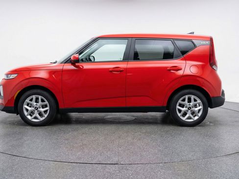 Used 2025 Kia Soul LX w/ LX Technology Package image 5
