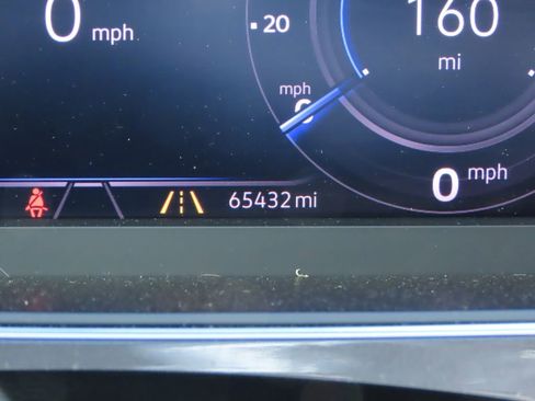 Used 2019 Volkswagen Tiguan SEL Premium image 20