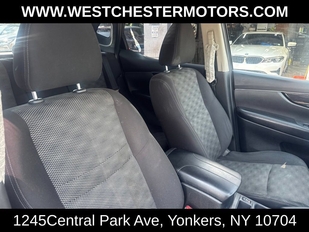 Used 2020 Nissan Rogue Sport AWD image 16