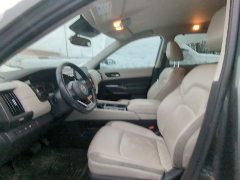 Used 2022 Nissan Pathfinder SL image 6