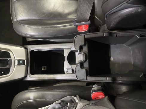 Used 2014 Chevrolet Captiva Sport LTZ image 19