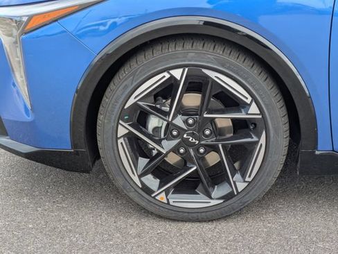 Certified 2025 Kia K4 GT-Line w/ GT-Line Premium Package FWD image 9