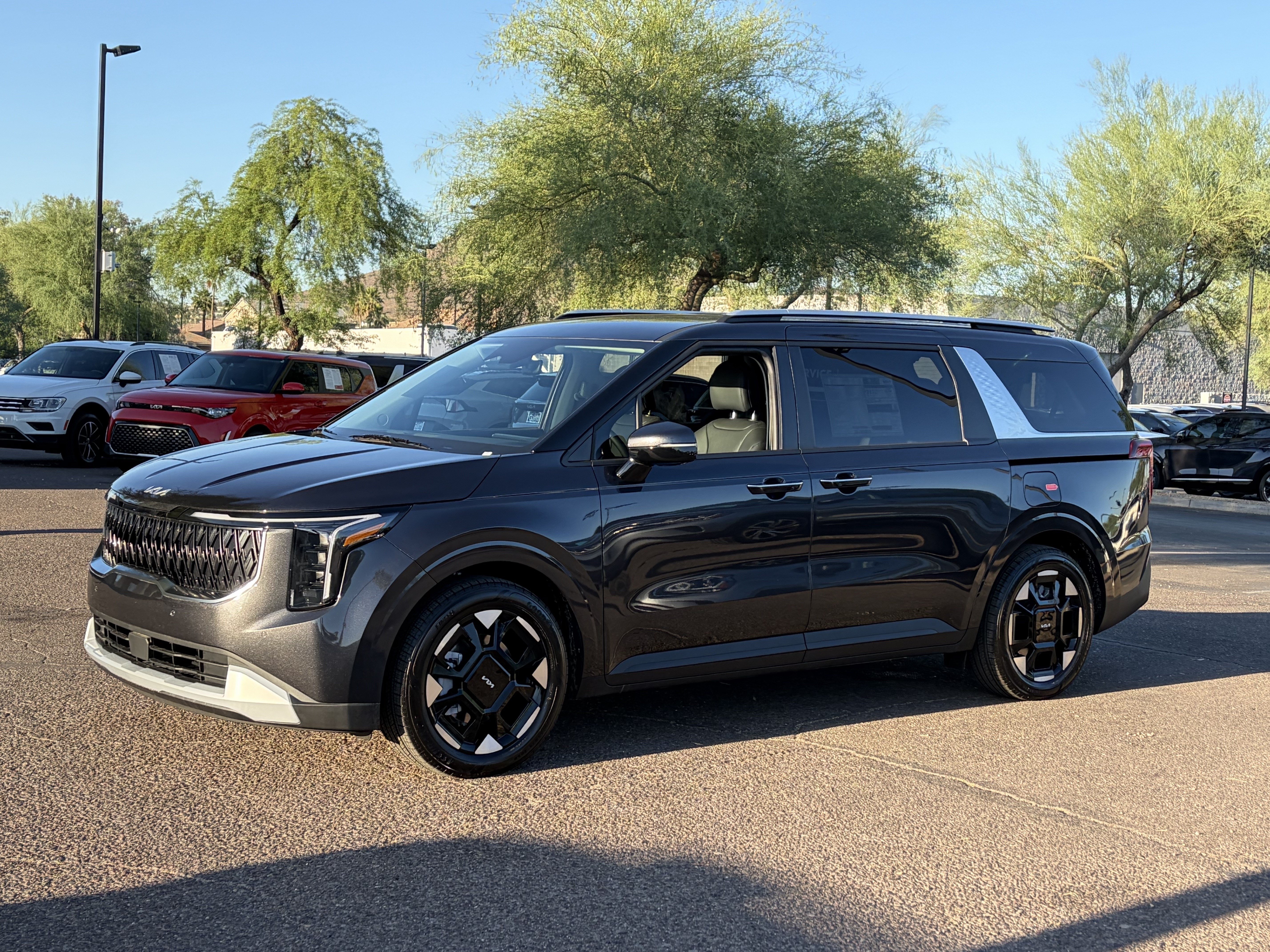 New 2026 Kia Carnival EX FWD image 6