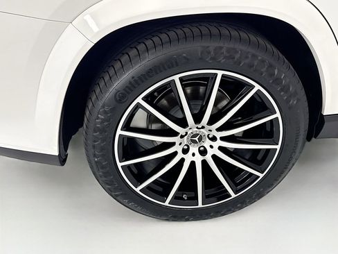 Used 2023 Mercedes-Benz GLS 580 GLS 580 image 32