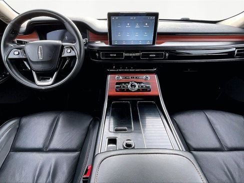 Used 2024 Lincoln Aviator Reserve image 16
