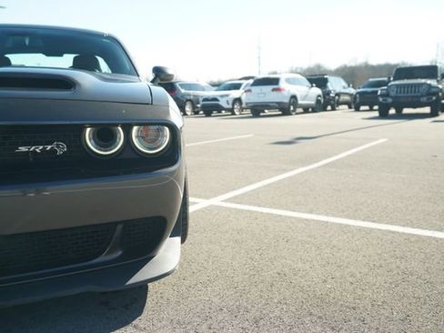 Used 2019 Dodge Challenger SRT Hellcat w/ Laguna Leather Package image 38