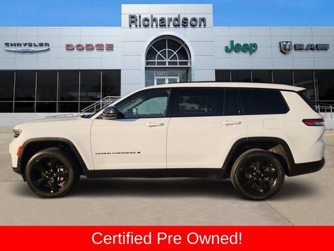 Used 2023 Jeep Grand Cherokee L Laredo AWD/4WD image 3