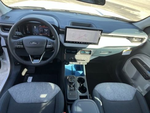 New 2025 Ford Maverick XLT w/ XLT Luxury Package image 9