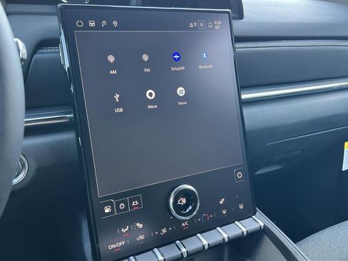 New 2025 GMC Terrain Elevation image 17