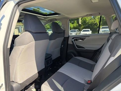 Used 2025 Toyota RAV4 XLE w/ Convenience Package FWD image 10
