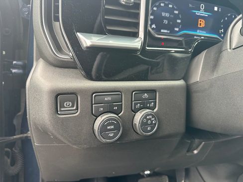 Used 2022 Chevrolet Silverado 1500 RST AWD/4WD image 18