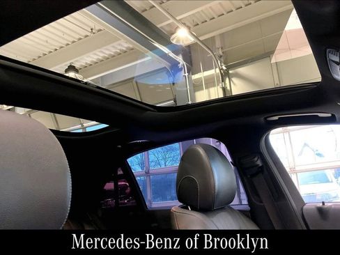 Certified 2022 Mercedes-Benz E 350 4MATIC Sedan image 17