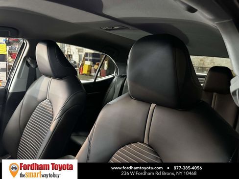 Used 2023 Toyota Camry SE AWD/4WD image 18