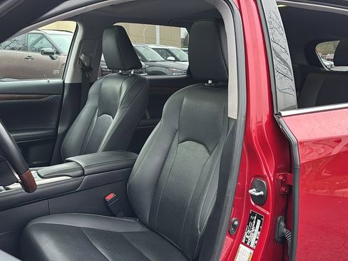 Used 2022 Lexus RX 350L Premium w/ Premium Package image 10