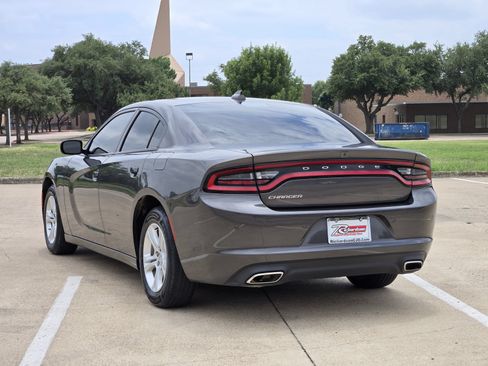 Used 2023 Dodge Charger SXT RWD image 5