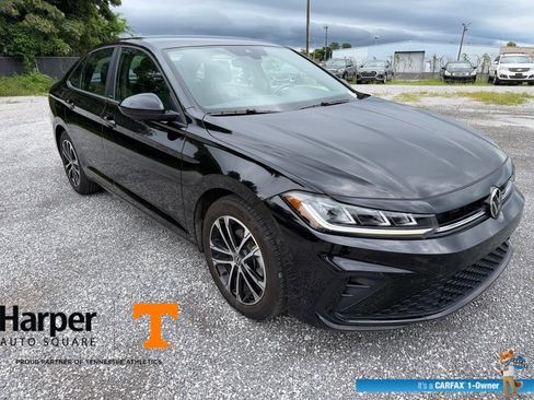 Used 2025 Volkswagen Jetta Sport FWD image 7
