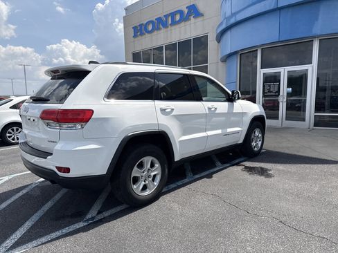 Used 2014 Jeep Grand Cherokee Laredo w/ Quick Order Package 23E AWD/4WD image 3