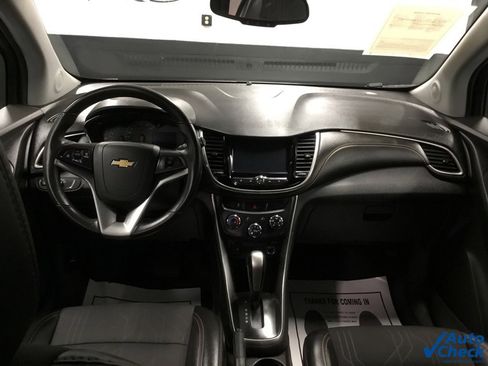 Used 2017 Chevrolet Trax LT w/ Driver Confidence Package image 26