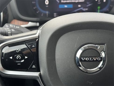 Used 2024 Volvo S60 B5 Plus image 24