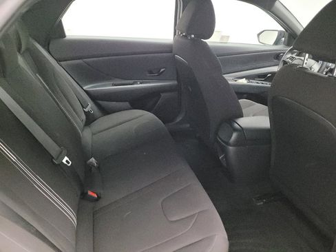 Used 2025 Hyundai Elantra Sport FWD image 19