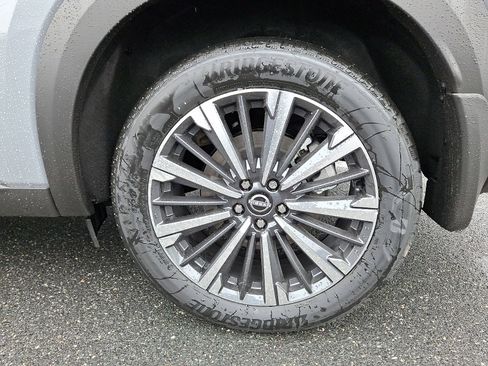 New 2026 Nissan Pathfinder Platinum AWD/4WD image 5