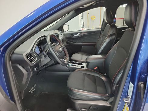 Used 2023 Ford Escape ST-Line w/ Tech Pack #1 image 3