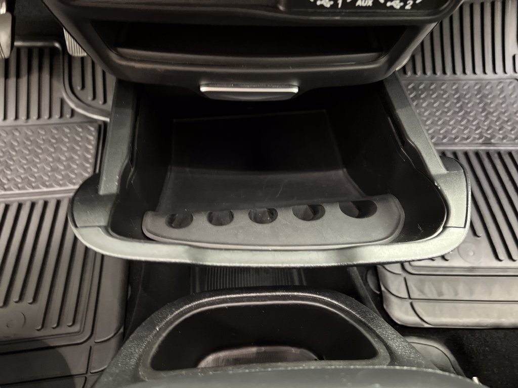 Used 2025 Chrysler Pacifica Select FWD image 54