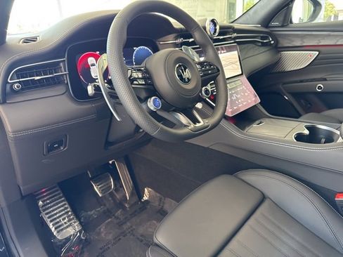 New 2025 Maserati Grecale Modena image 11