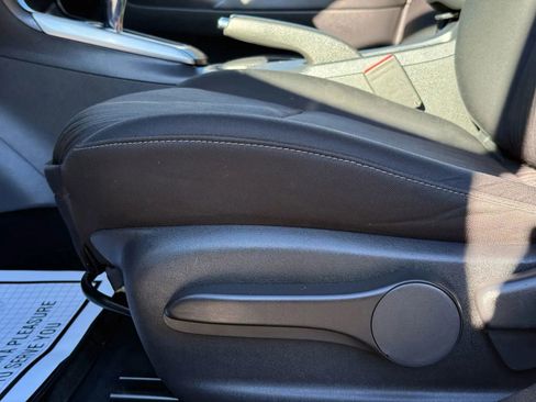 Used 2019 Nissan Sentra SV w/ Special Edition Package image 17