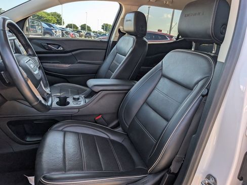Used 2023 GMC Acadia Denali FWD image 27