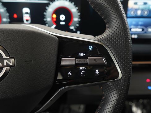 Used 2023 Nissan Ariya image 25