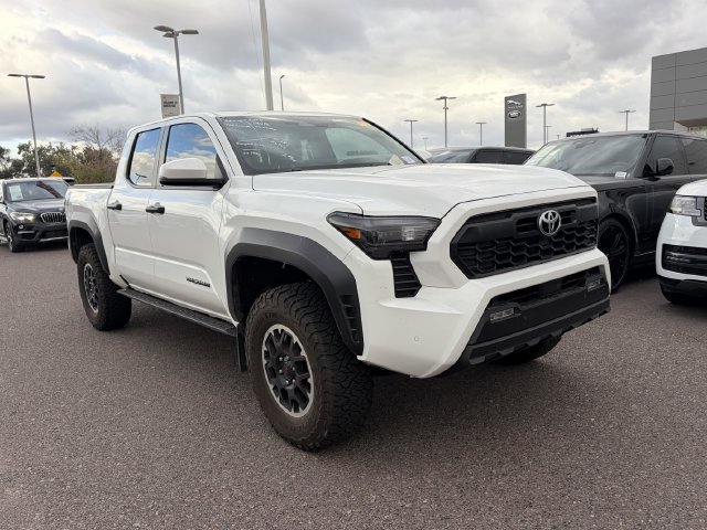 Used 2025 Toyota Tacoma TRD Off-Road w/ TRD Off Road Upgrade Package AWD/4WD image 3