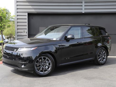 New 2026 Land Rover Range Rover Sport SE AWD/4WD image 1