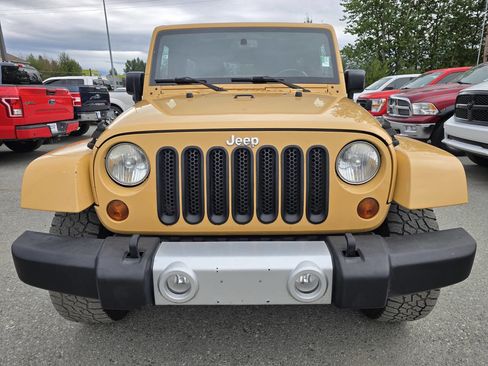 Used 2013 Jeep Wrangler Unlimited Sahara w/ Connectivity Group image 2
