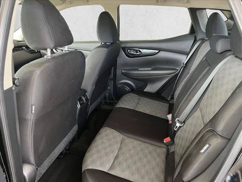 Used 2021 Nissan Rogue Sport SV FWD image 10